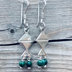Silver Earring with malachite beads